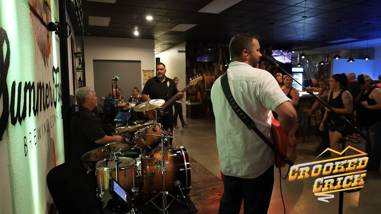 Crooked-Crick-Covers-Play-That-Funky-Music-At-Summer-Fox-0-10-screenshot