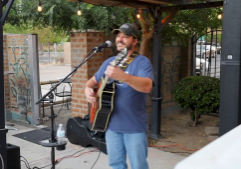 Ron-Rodgers-Covers-Heres-a-Quarter-By-Travis-Tritt-0-4-screenshot